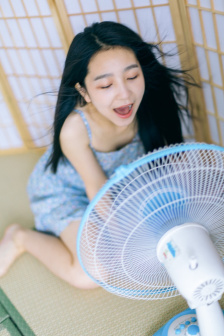 办公室的女人